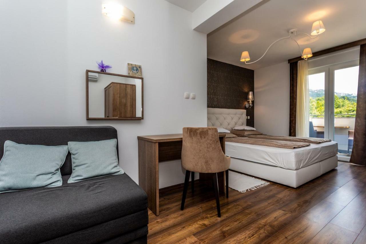 Bed & Breakfast Dosen IV Baska  Ngoại thất bức ảnh