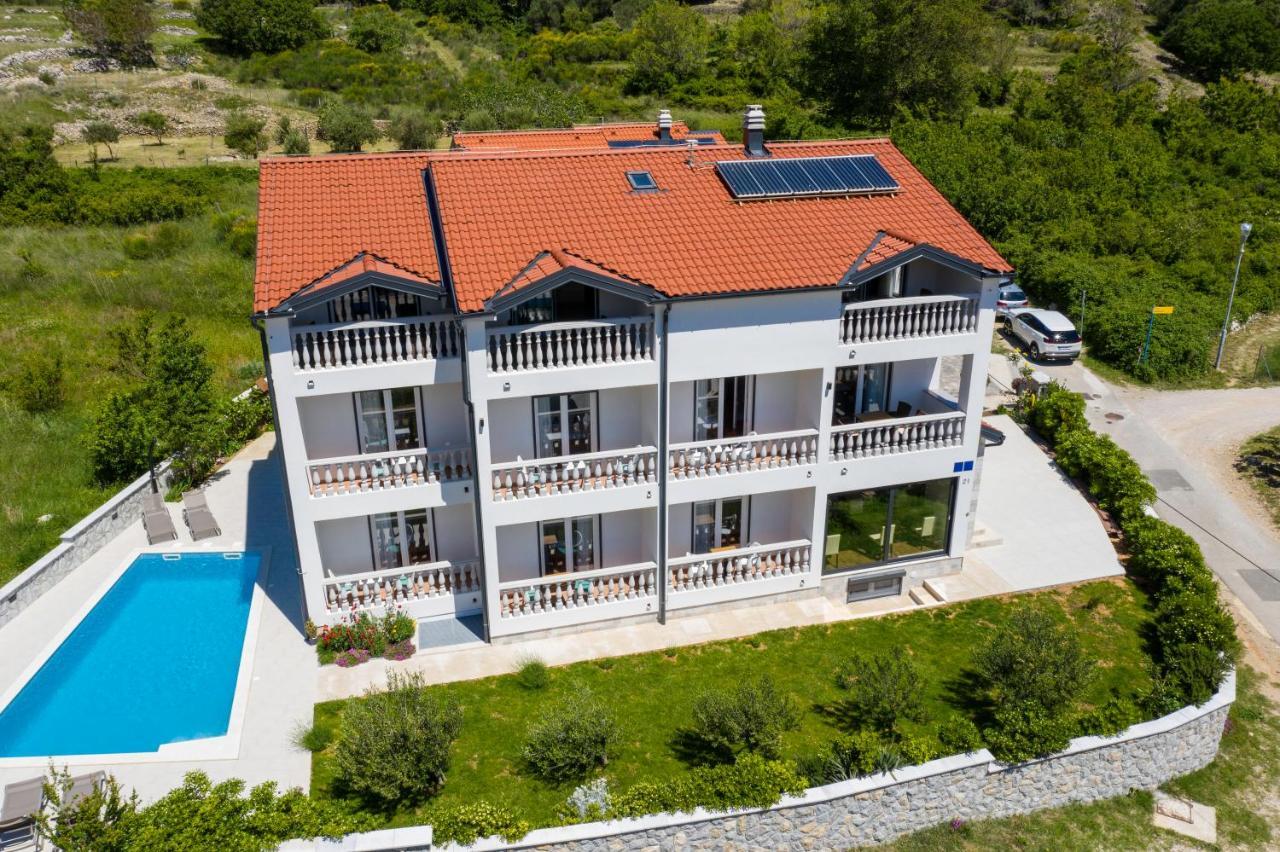 Bed & Breakfast Dosen IV Baska  Ngoại thất bức ảnh